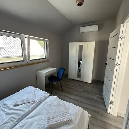 Palm Semesterbostad Dziwnówek